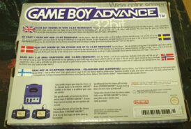 Alternative view of Game Boy Advance - Glacier - Clear Light Blue - Begagnad konsol till GBA