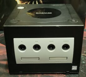 Alternative view of Nintendo GameCube konsol (DOL-001 EUR) Svart - Begagnad GC konsol