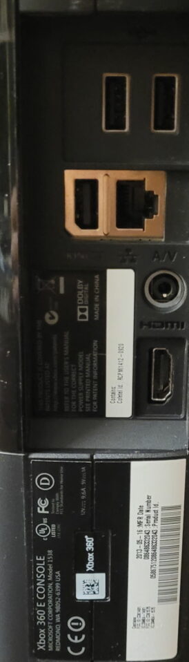 Alternative view of Begagnad Xbox 360 E konsol, Black, modell 1538