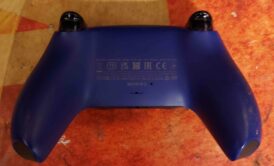Alternative view of Galactic Purple DualSense kontroll - Begagnat Playstation 5 tillbehör